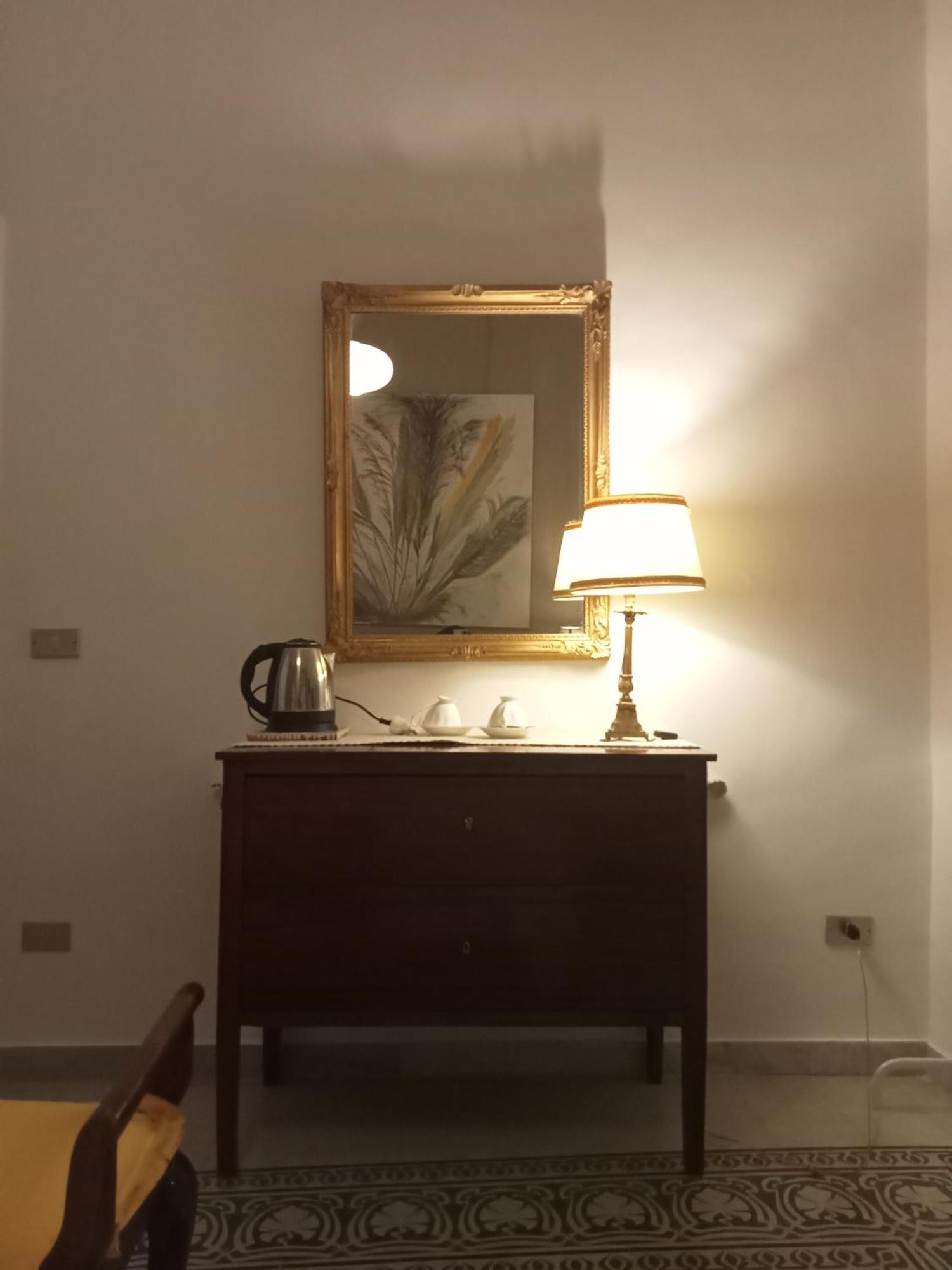 Altera Domus Bed and Breakfast Napels Kamer foto